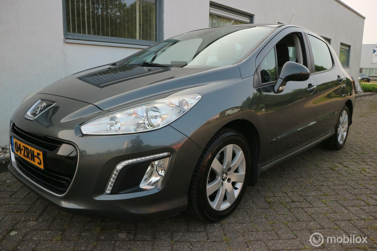 Peugeot 308 - 1.6 e-HDi Active AIRCO-ECC/CRUISE-CONTROL/NAP - AutoWereld.nl