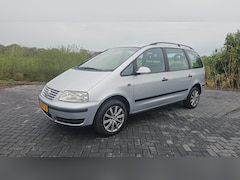 Volkswagen Sharan - 2.0 Trendline 7-persoons nieuwe APK