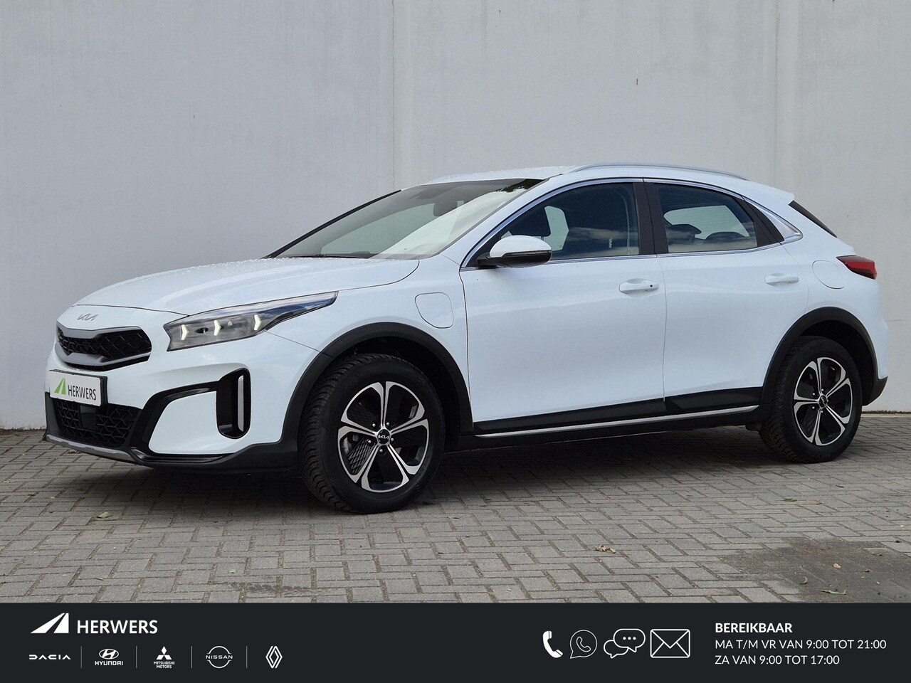 Kia XCeed - 1.6 GDi PHEV Plug-in DynamicLine Automaat / Allseason Banden / Navigatie via Apple Carplay - AutoWereld.nl