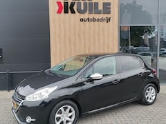 Peugeot 208 - 1.2 VTI OXYGO 2014 Navi 5 Drs