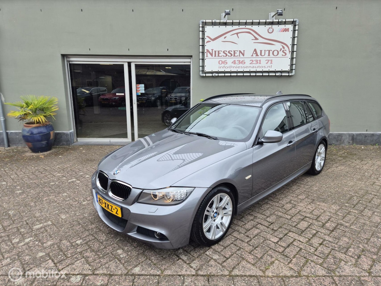 BMW 3-serie Touring - 318i Corporate Lease M Sport Edition 318i Corporate Lease M Sport Edition - AutoWereld.nl