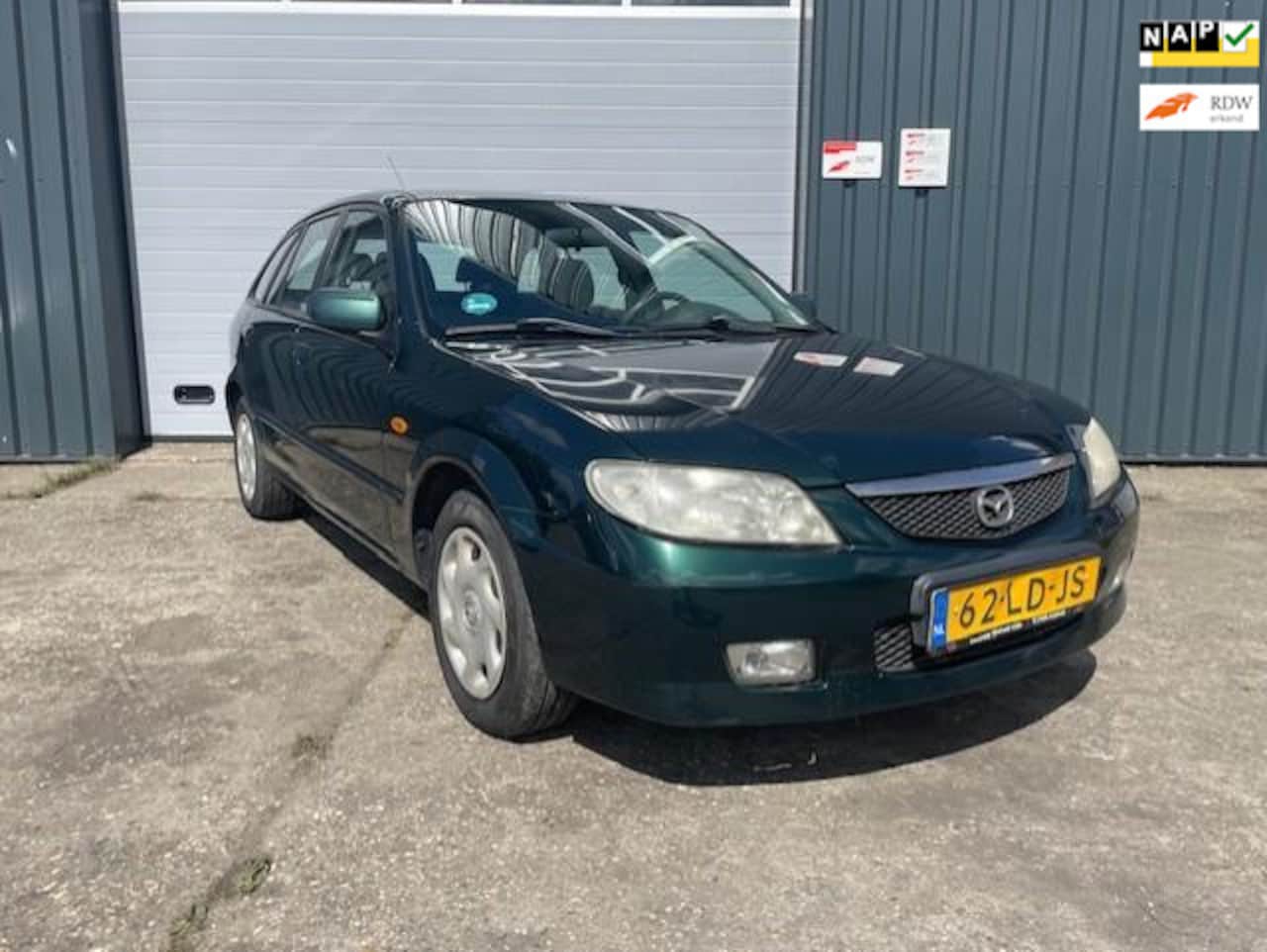 Mazda 323 Fastbreak - 1.6i Exclusive 1.6i Exclusive - AutoWereld.nl