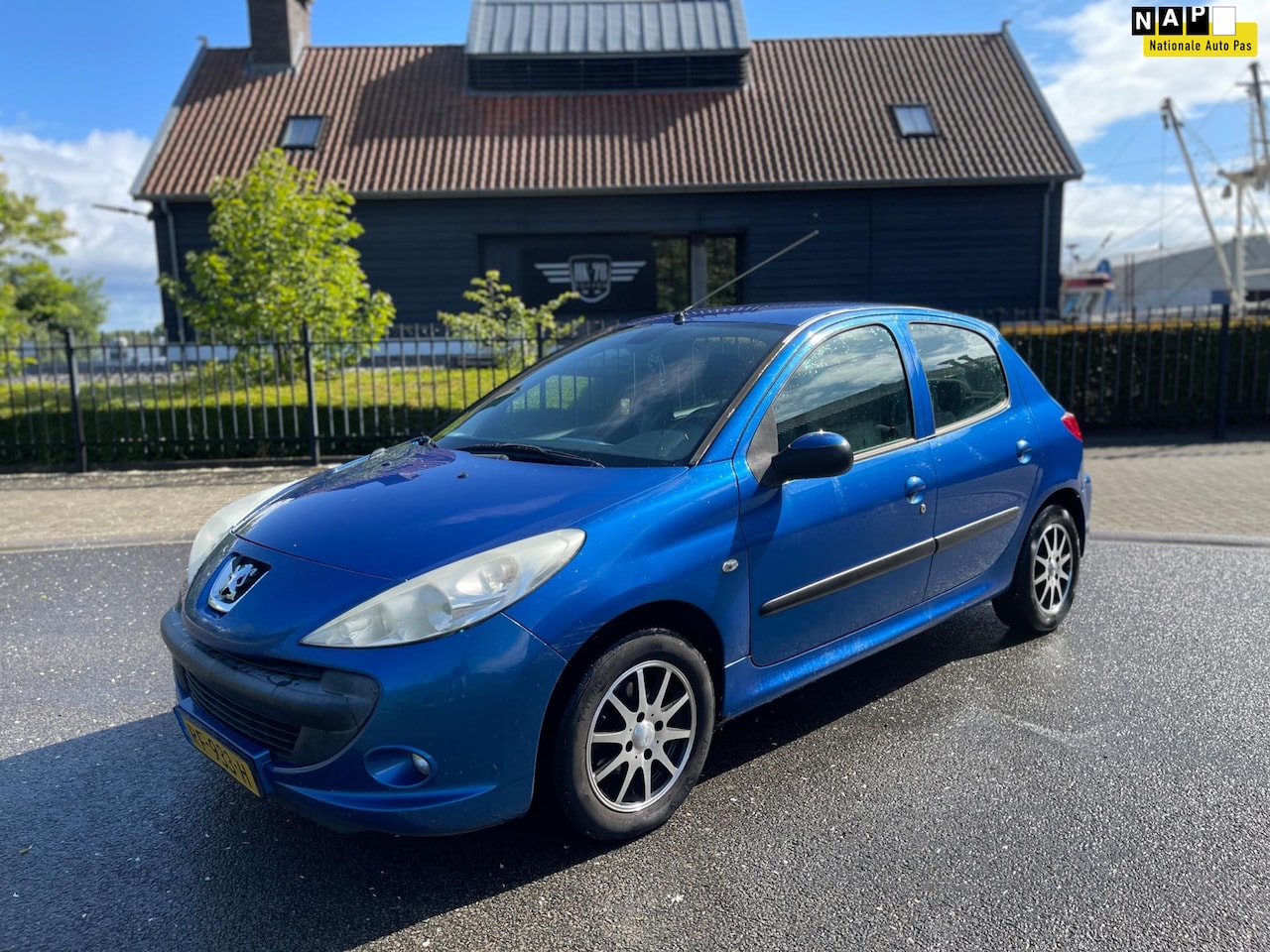 Peugeot 206 - 1.1 XR 5 DEURS AIRCO - AutoWereld.nl