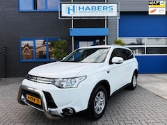 Mitsubishi Outlander - 2.0 PHEV Business Edition X-Line 189PK|Origineel NL|Navi|Climate|Camera|Trekhaak|Cruise|4x