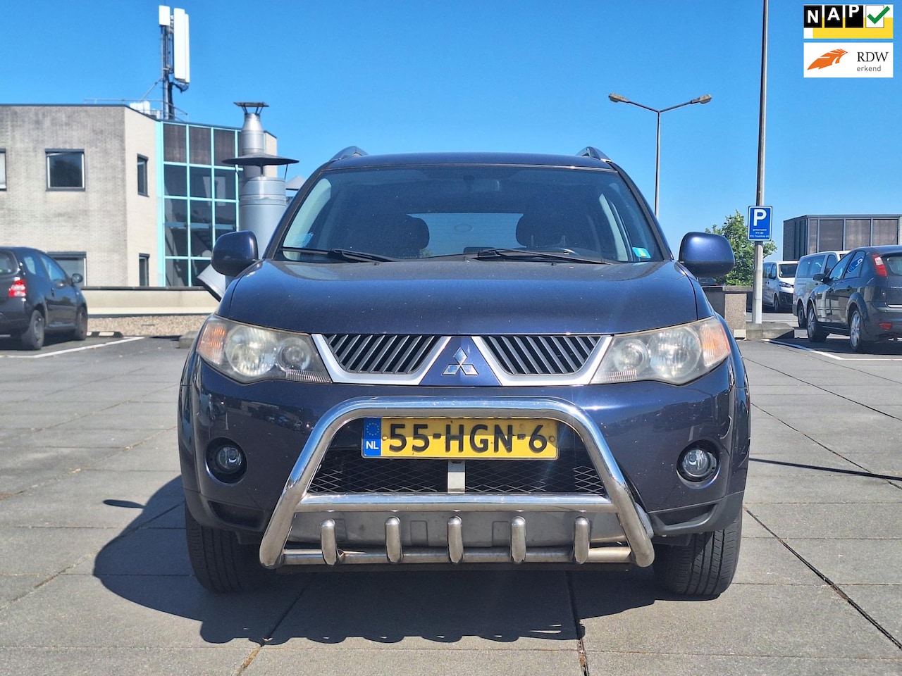Mitsubishi Outlander - €5450,-2.4 Inspire 2WD Apk Trekhaak Airco - AutoWereld.nl