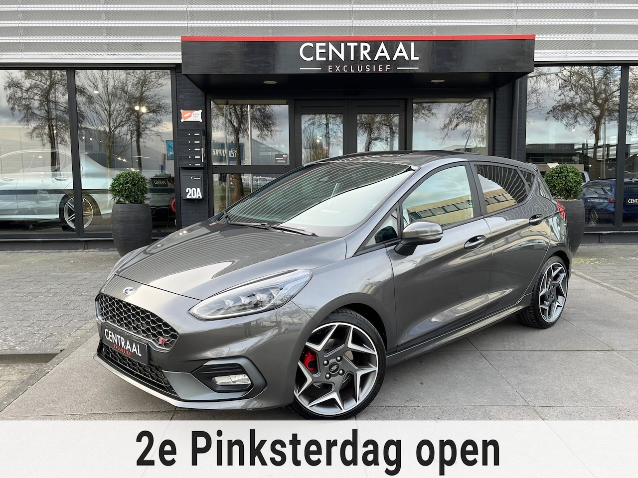 Ford Fiesta - 1.5 EcoBoost ST-3 200PK|Recaro|B&O|Camera|Keyless|Carplay|Navi|Stoelverwarming - AutoWereld.nl
