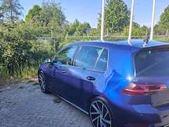 Volkswagen Golf - 1.0 TSI Highline Business R
