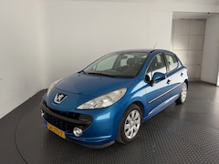 Peugeot 207 - 1.4 VTi Look Climate control/Cruise control/Parrot
