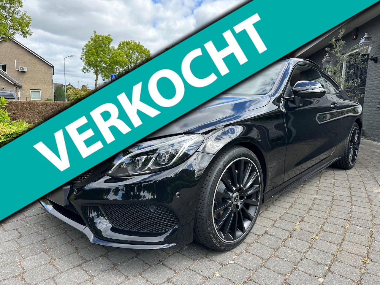 Mercedes-Benz C-klasse Coupé - 200 AMG, Pano, Leder, Burmester - AutoWereld.nl