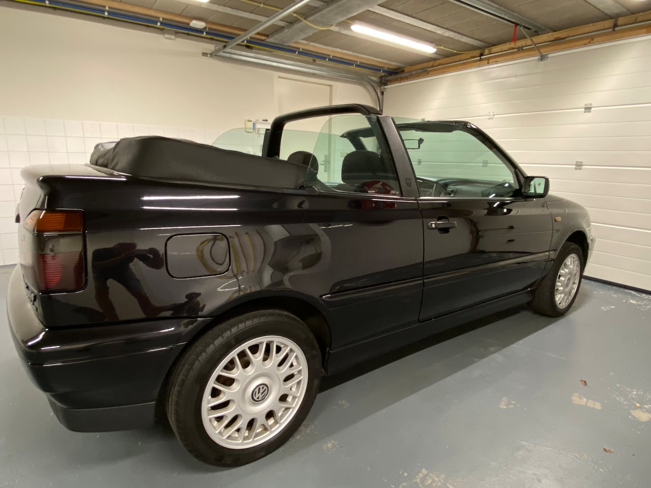 Volkswagen Golf Cabriolet - 1.8 - AutoWereld.nl