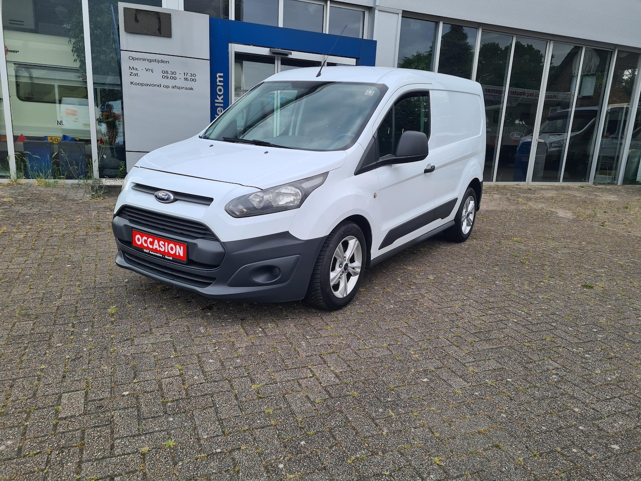 Ford Transit Connect - 1.6 TDCI L1 Ambiente First Edition 16' inch LM | Airco | Betonplex Laadvloer | - AutoWereld.nl