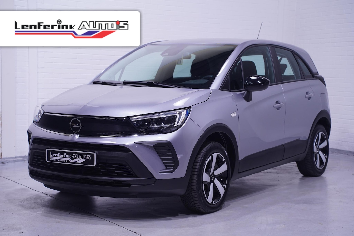 Opel Crossland - 1.2 Turbo Edition Apple Carplay Stuur- en stoelverwarming Navi PDC Camera Cruise - AutoWereld.nl