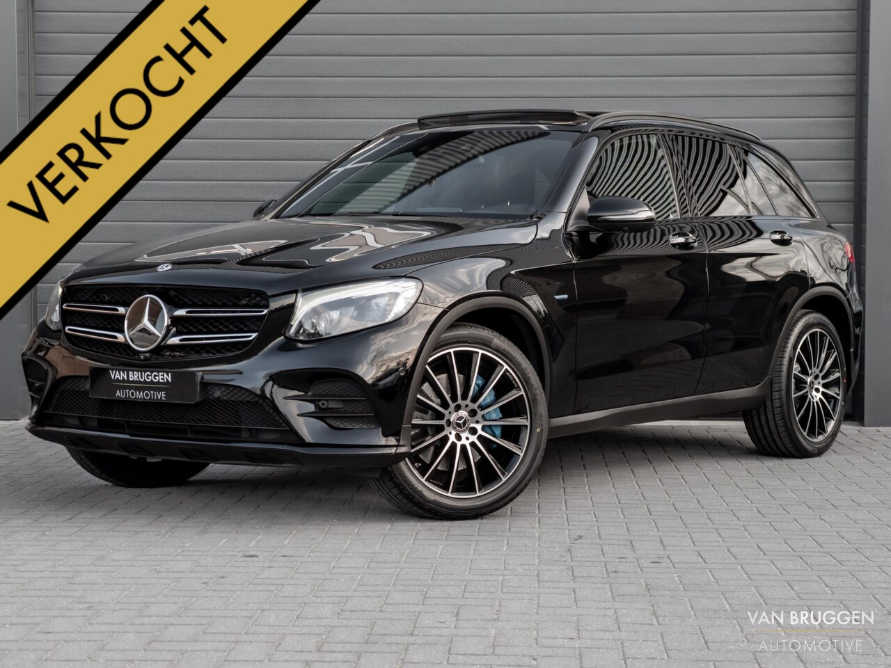 Mercedes-Benz GLC-klasse - 350e 4MATIC AMG Pano Luchtv Trekhaak 360 Memory - AutoWereld.nl