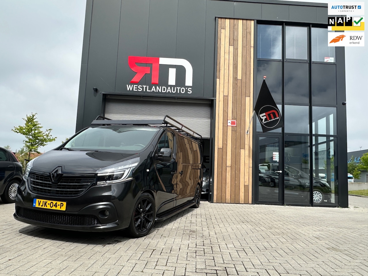Renault Trafic - 2.0 dCi 170 T29/ L2H1/autom/2 deuren/1eign/dubbele luxe cabin/lNavi/leer/NAP/NL -auto/LM-v - AutoWereld.nl
