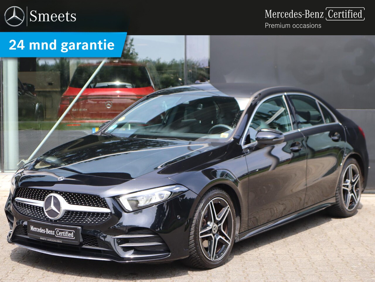 Mercedes-Benz A-klasse - 180 d Premium Plus Panoramadak | Sfeerverlichting | Navigatie | Lichtmetalen velgen | Half - AutoWereld.nl