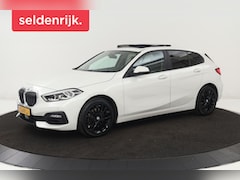 BMW 1-serie - 118i Advantage | Panoramadak | Stoelverwarming | Trekhaak | Apple Carplay | Camera | Sport