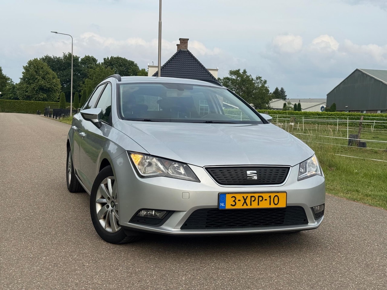 Seat Leon ST - 1.6 TDI Reference Business (bj 10-2014) ECC|NAVI|PDC|LMV! - AutoWereld.nl