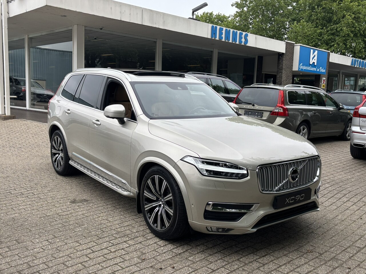 Volvo XC90 - T6 AWD Inscription B&W Luchtvering MASSAGE Head-Up Polestar - AutoWereld.nl