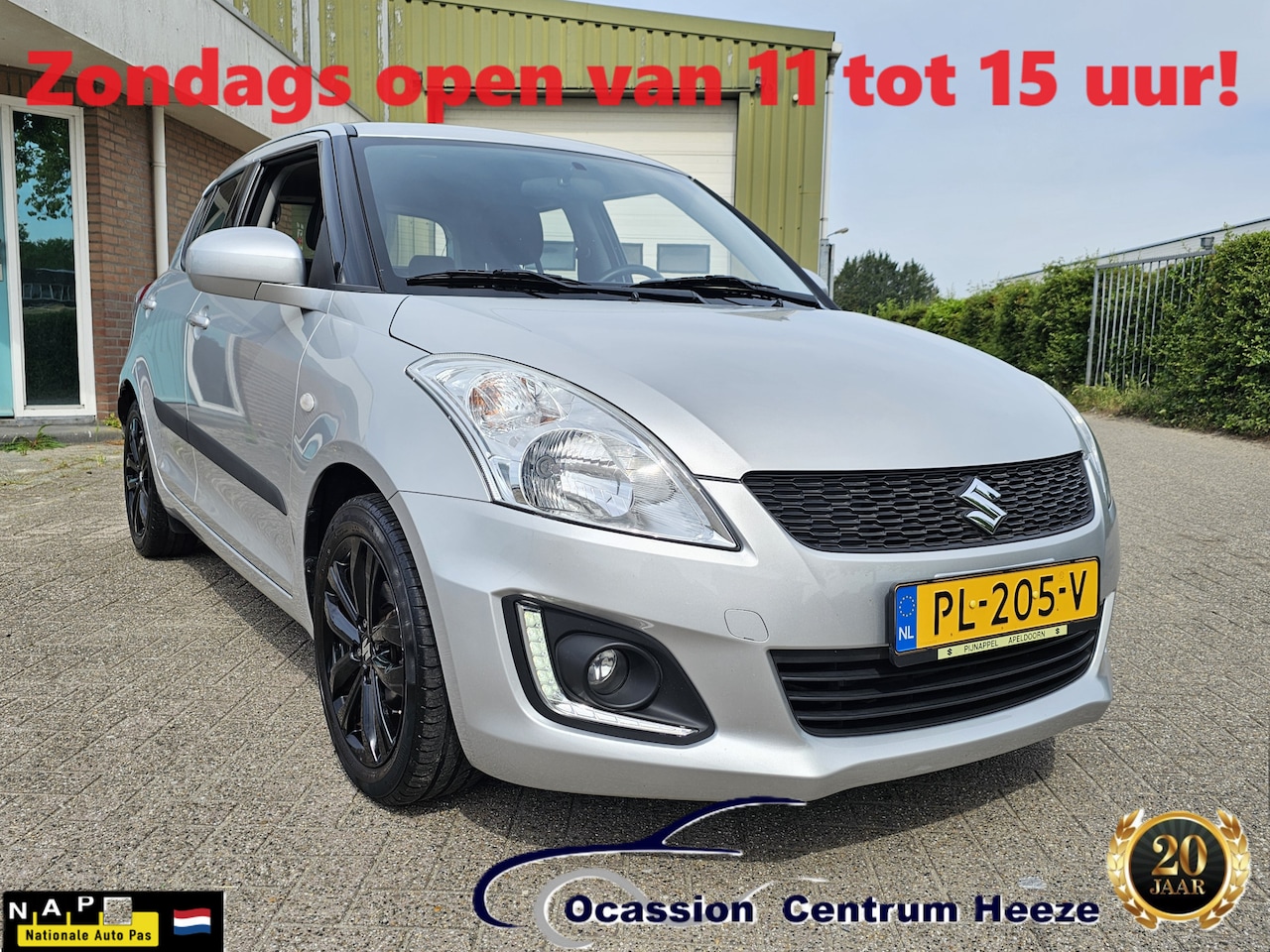 Suzuki Swift - 1.2 Bandit, 1e Eig! NAP! Lm Velgen! VakantieGeldDagen! - AutoWereld.nl