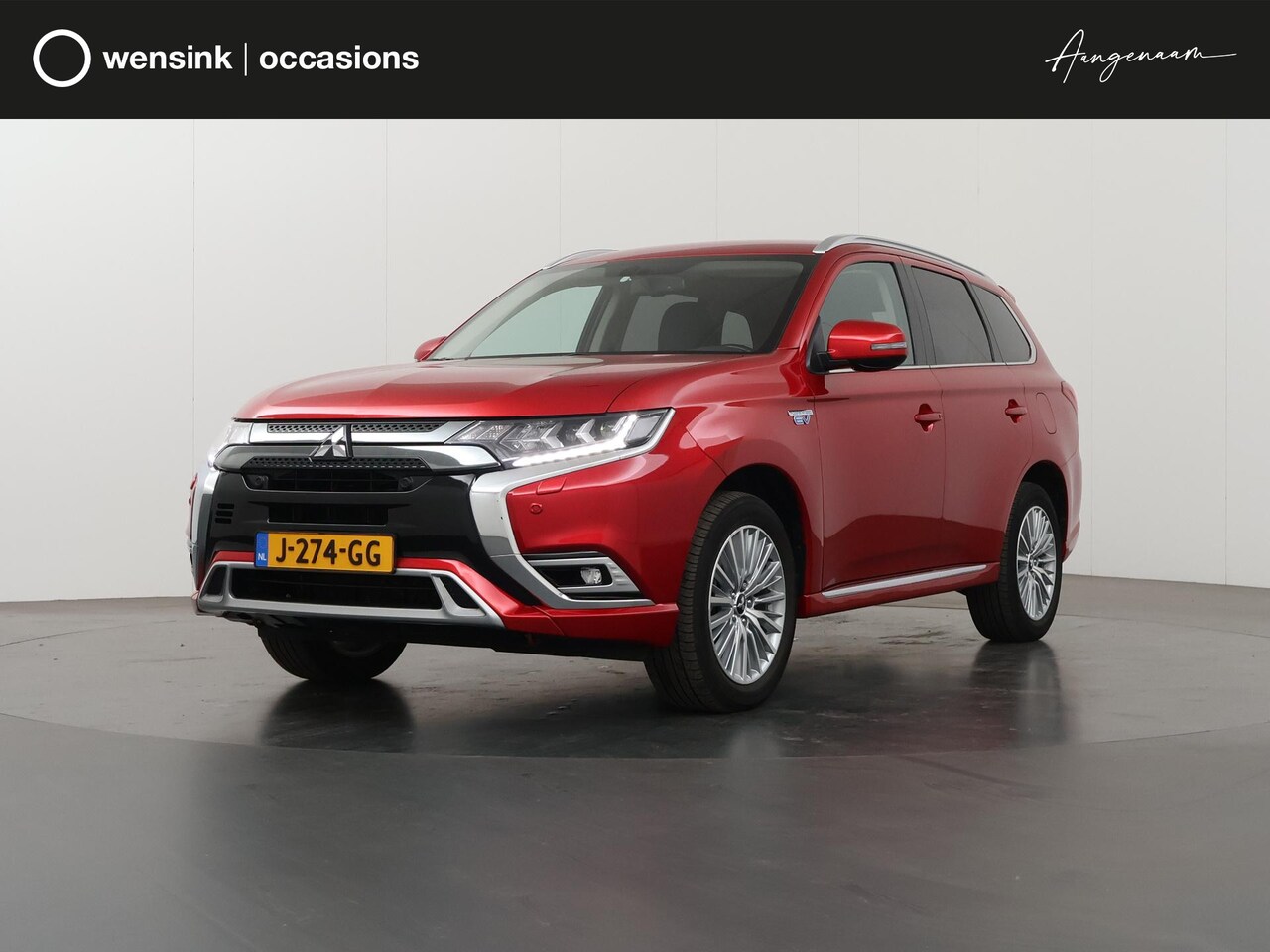 Mitsubishi Outlander - 2.4 PHEV Intense | Trekhaak | Parkeercamera | Climate Control | Cruise Control | Navigatie - AutoWereld.nl