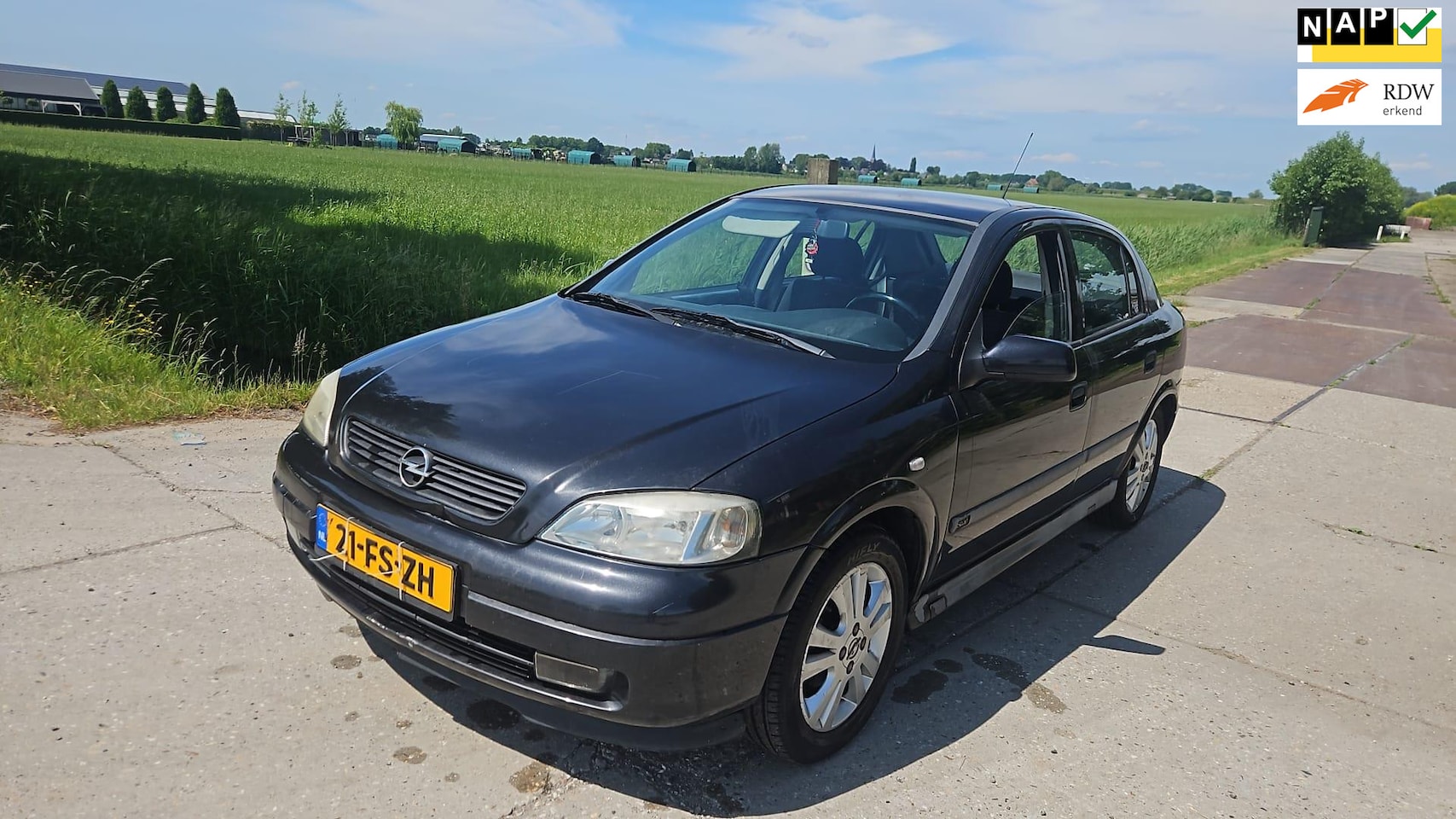 Opel Astra - 1.6 Sport/ 8v/ 8 klepper/ airco/ 5 deurs - AutoWereld.nl