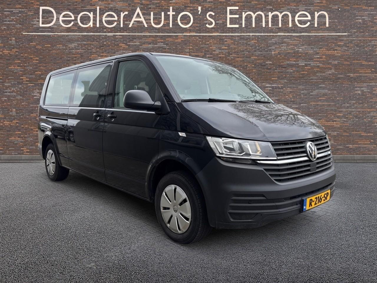 Volkswagen Transporter Kombi - 2.0 TDI L2H1 AIRCO CRUISE NAVIGATIE - AutoWereld.nl