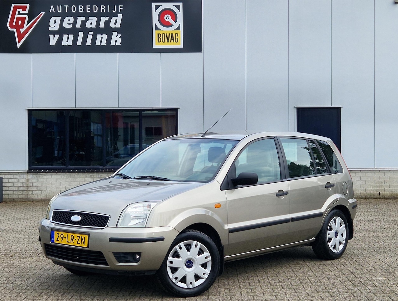 Ford Fusion - 1.4-16V Luxury AIRCO ELEK. RAMEN - AutoWereld.nl
