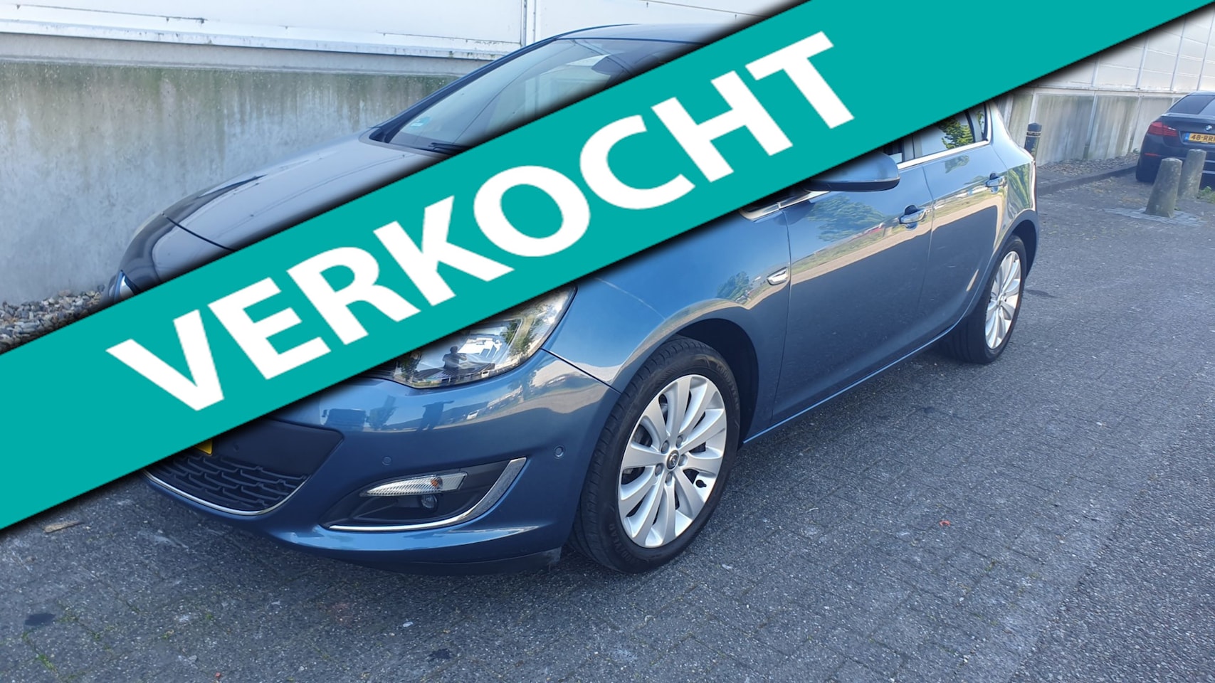 Opel Astra - 1.4 Turbo Cosmo*Navigatie*Camera*Pdc V/A*Cruise*Trekhaak*Enz - AutoWereld.nl
