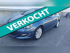 Opel Astra - 1.4 Turbo Cosmo*Navigatie*Camera*Pdc V/A*Cruise*Trekhaak*Enz