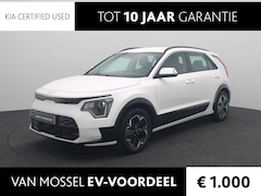Kia Niro EV - DynamicLine 64.8 kWh | 3-fase 11KW laden | Climate Control | Navigatie | LM Velgen | Eerst