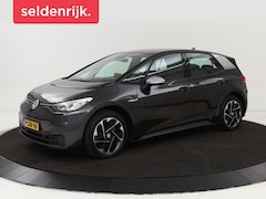 Volkswagen ID.3 - First 58 kWh | Sfeerverlichting | Apple Carplay | Stoelverwarming | LED | Cruise Control A