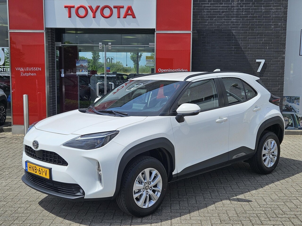 Toyota Yaris Cross - 1.5 Hybrid 115 APPLE CAR PLAY & ANDROID AUTO ADAPTIVE CRUISE CAMERA - AutoWereld.nl