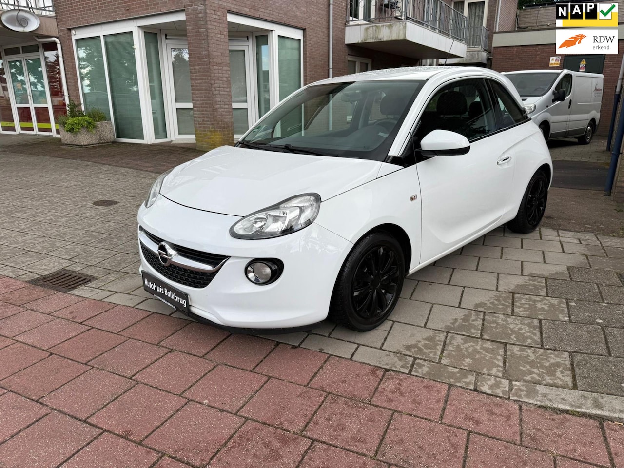 Opel ADAM - 1.2 Jam AIRCO EL RAMEN multifunctioneel/Stuur/cruisecontrol 67497 km - AutoWereld.nl