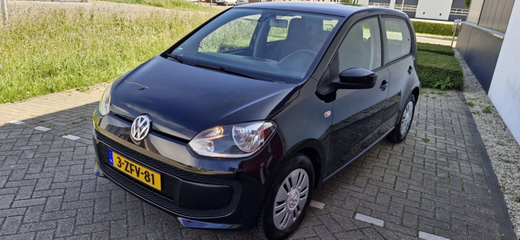 Volkswagen Up! - 1.0 move up! BlueM. - AutoWereld.nl