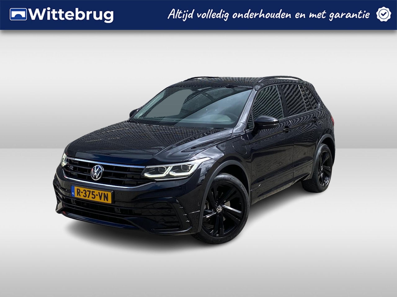 Volkswagen Tiguan - 1.4 TSI eHybrid R-Line Business+ / Pano / Navigatie / App connect / Parkeersensoren V+A / - AutoWereld.nl