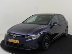 Volkswagen Golf - 1.0 TSI Life Business | Achteruitrijcamera | Stoel- en stuurwielverwarming | Dodehoek dete