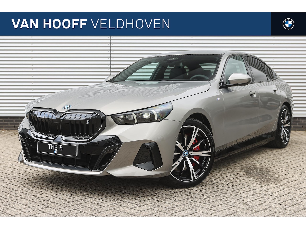 BMW i5 - xDrive40 M Sport / Adaptief onderstel professional / Adaptieve LED / Stoelventilatie / Par - AutoWereld.nl