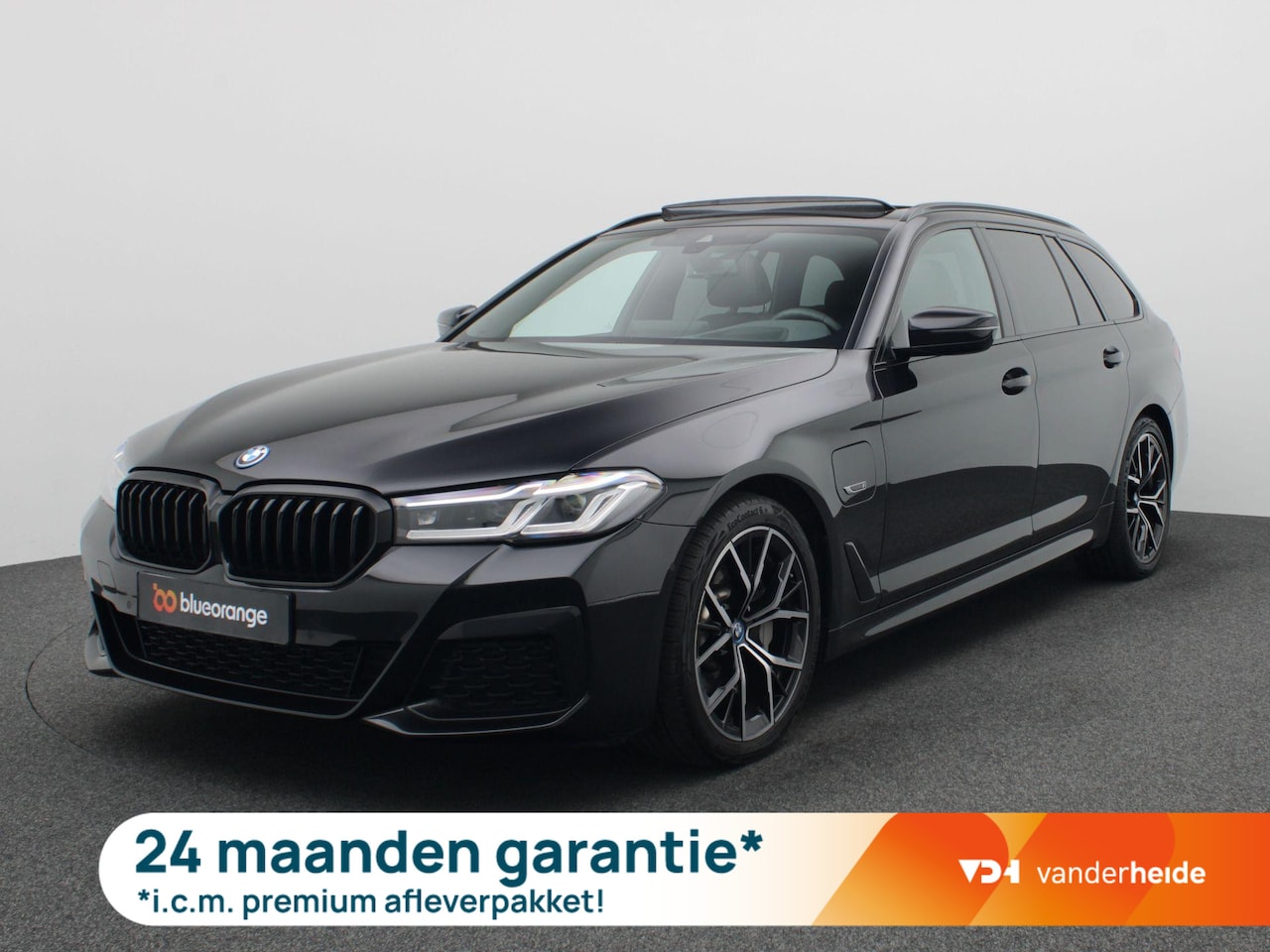 BMW 5-serie Touring - 530e Business Edition 252PK matrix led, trekhaak, head-up display, panoramadak, achteruitr - AutoWereld.nl