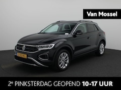 Volkswagen T-Roc - 1.0 TSI Style | Navigatie | Trekhaak | dodehoek detectie | Airco | Stoelverwarming | Camer