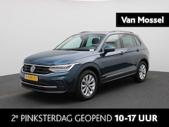 Volkswagen Tiguan - 1.5 TSI Life | Automaat | Navigatie | Apple carplay | Adaptieve cruise control | Climate c