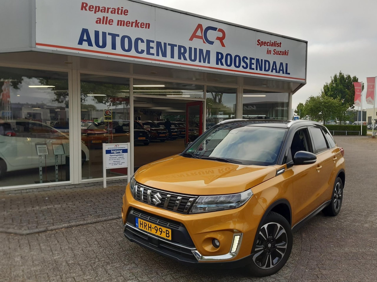 Suzuki Vitara - 1.4 Boosterjet Style Smart Hybrid luxe uitvoering 1e eigenaar - AutoWereld.nl