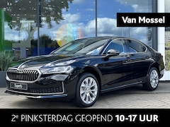 Skoda Superb - 1.5 TSI MHEV First Edition 150 PK m-HEV | 18'' Lichtmetalen velgen | Chrome Pakket | Half