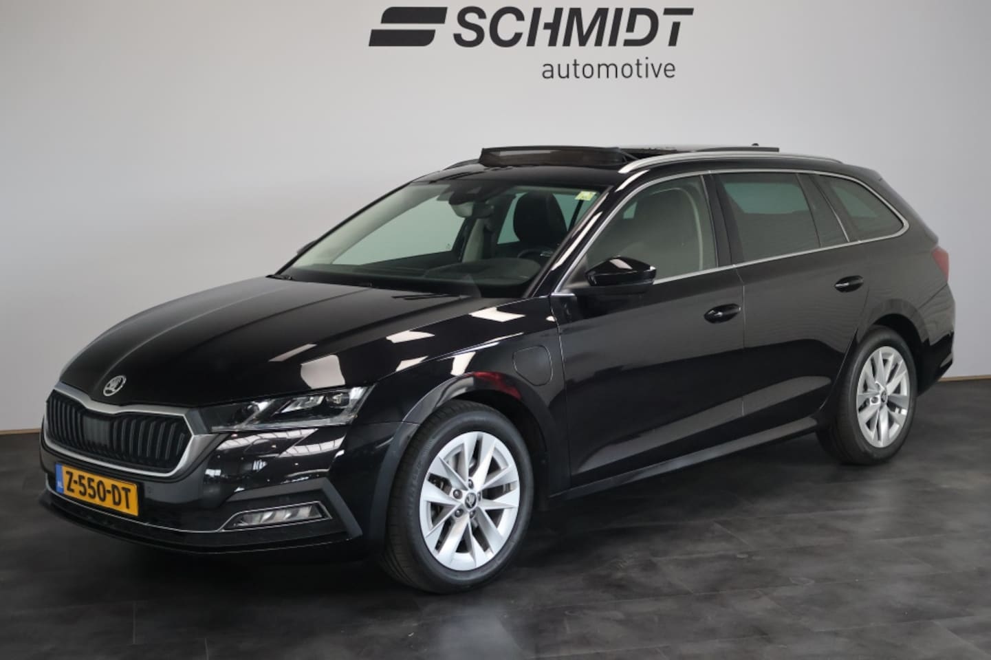 Skoda Octavia Combi - 1.4 TSI iV Sport Bns - AutoWereld.nl