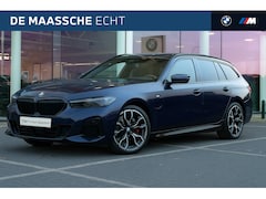 BMW 5-serie Touring - 530e M Sport Automat / Panoramadak / Trekhaak / Stoelventilatie / Adaptieve LED / Parking
