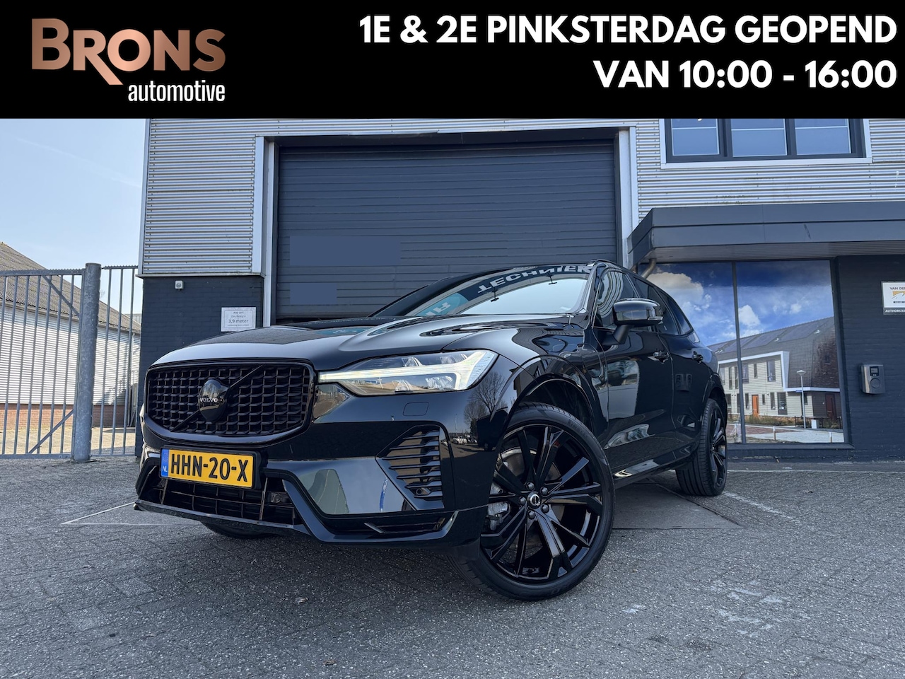 Volvo XC60 - 2.0 T6 Plug-in hybrid AWD Plus Black Edition trekhaak l Pano l rijklaarprijs - AutoWereld.nl