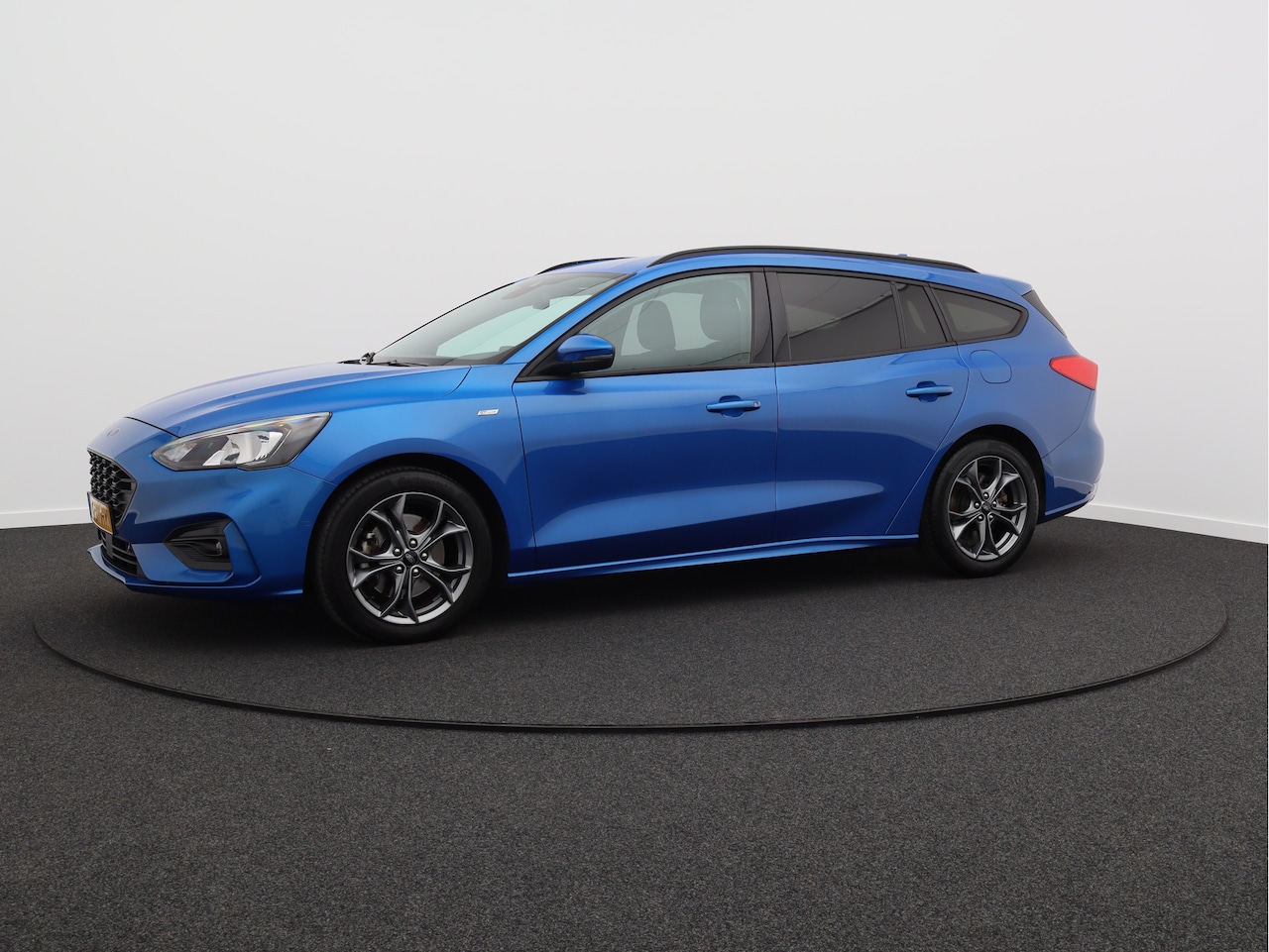 Ford Focus Wagon - 1.0 EcoBoost ST Line Business 1.0 EcoBoost ST Line Business - AutoWereld.nl