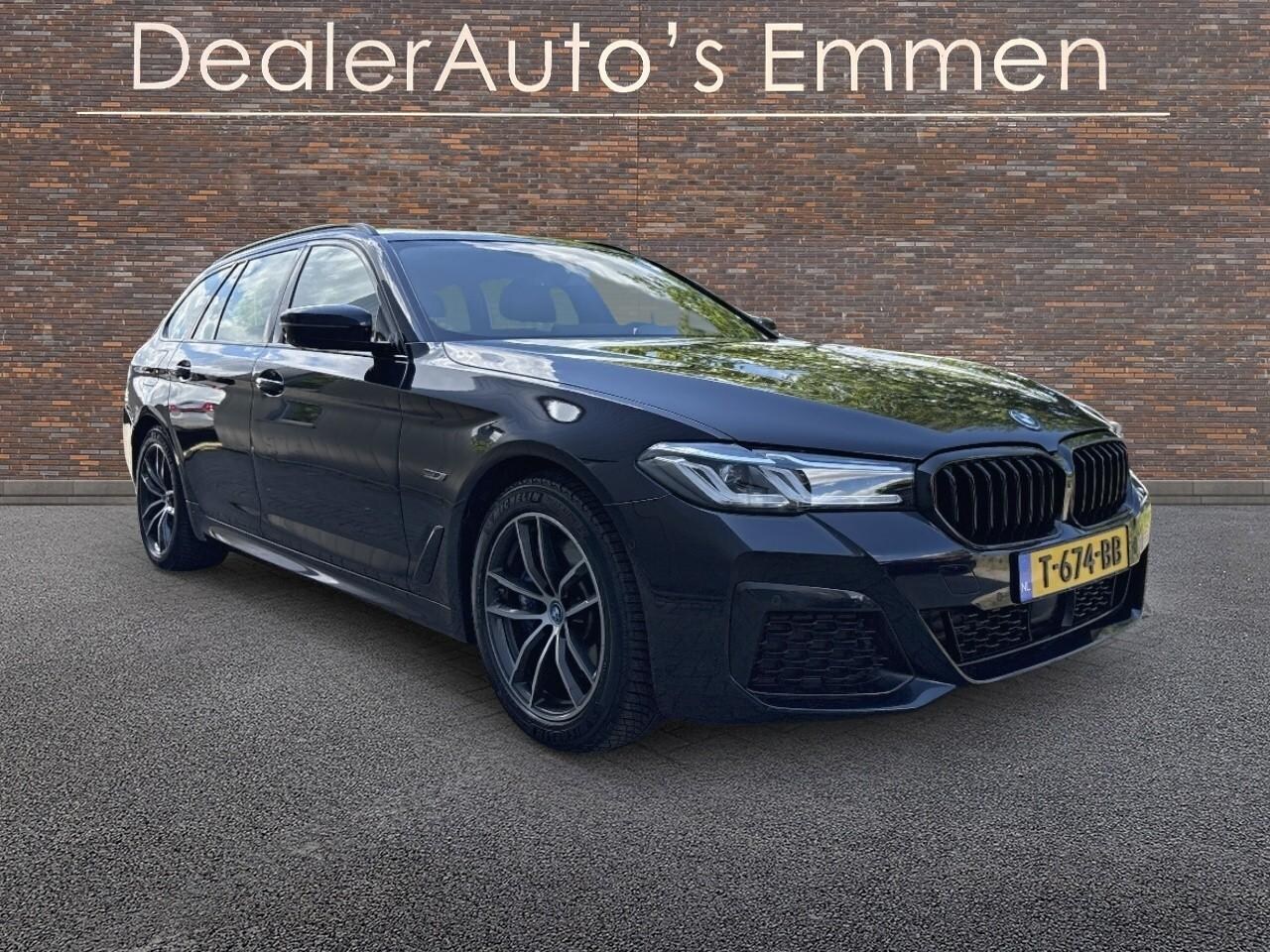 BMW 5-serie Touring - 530e LEDER SPORTSTOELEN NAVIGATIE CRUISE - AutoWereld.nl