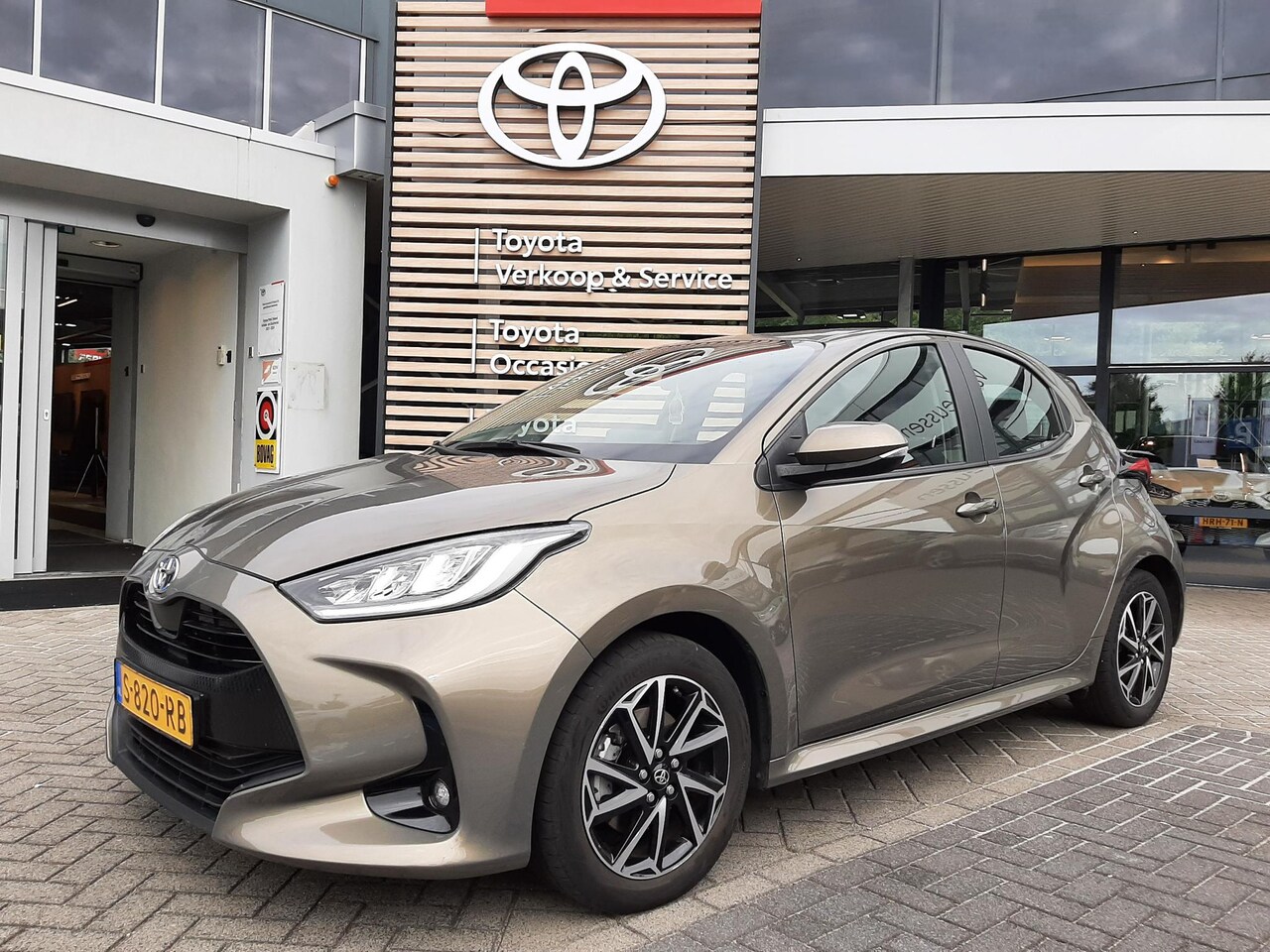 Toyota Yaris - 1.5 Hybrid Dynamic 1.5 Hybrid Dynamic - AutoWereld.nl