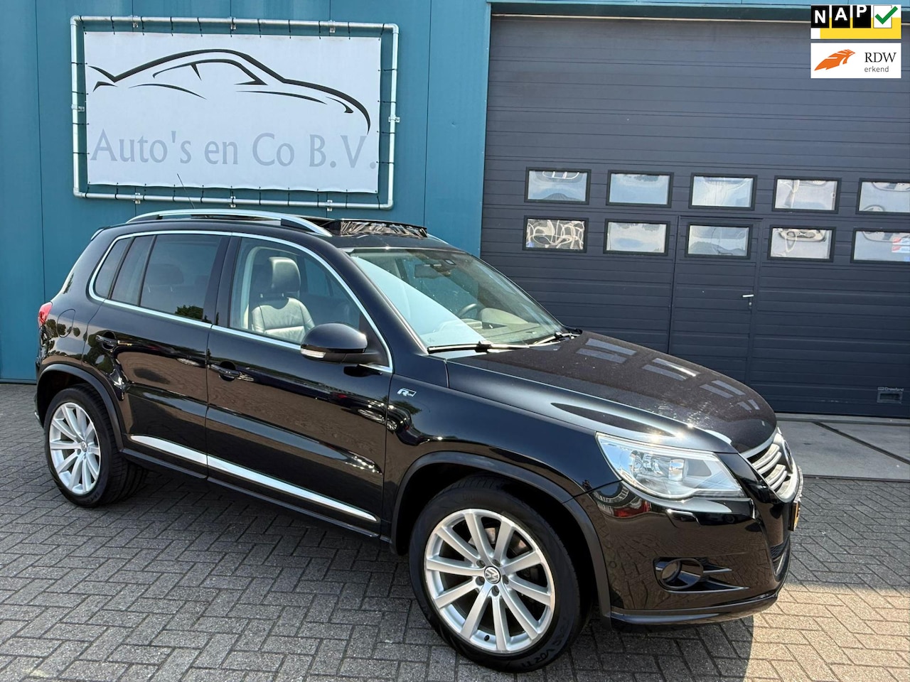 Volkswagen Tiguan - 1.4 TSI R line 4Motion Clima Panoramadak Navi Leder Trekhaak NL auto Nap - AutoWereld.nl