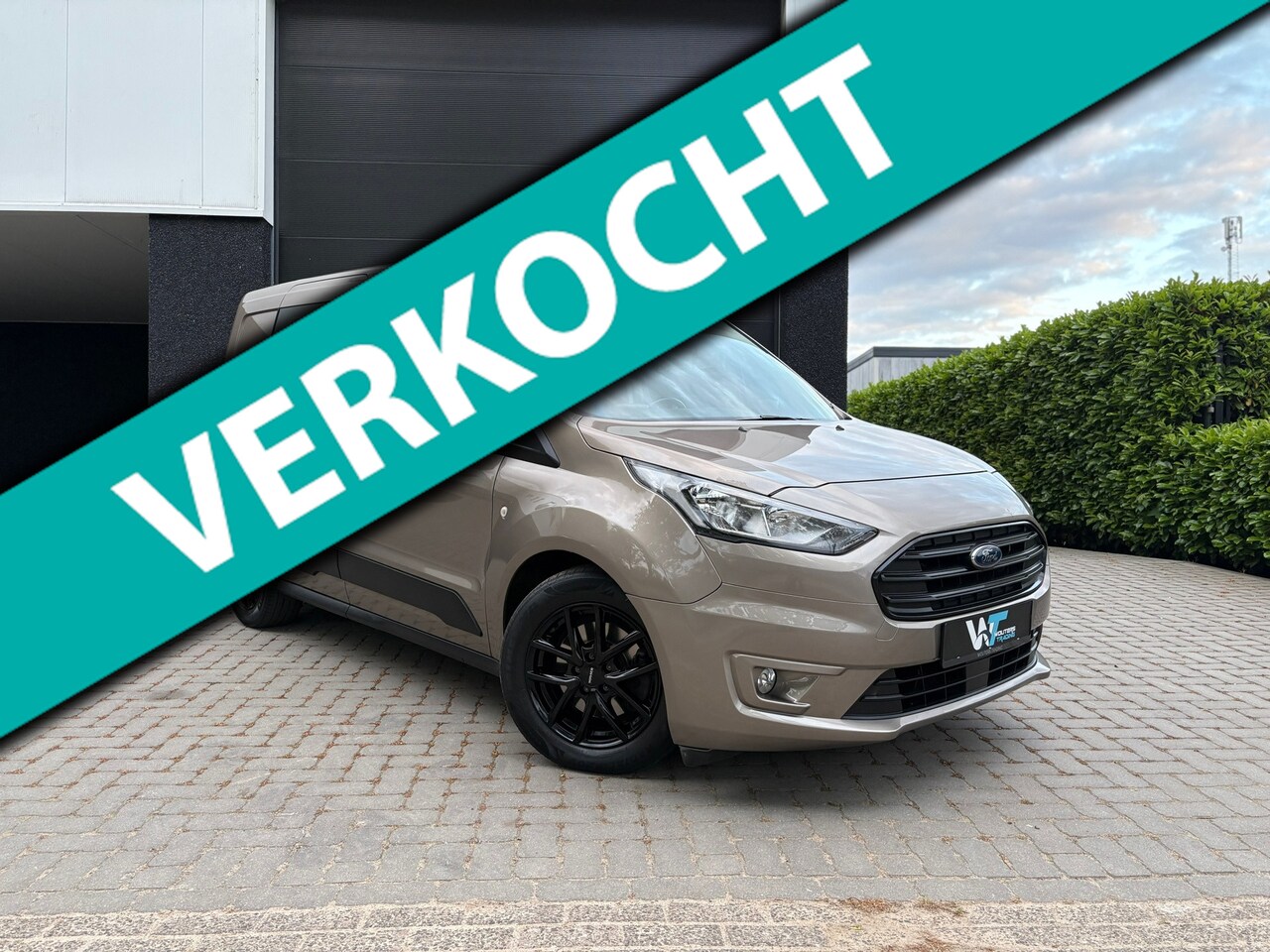 Ford Transit Connect - 1.5 EcoBlue L1 - Automaat - Trekhaak - Carplay - 3 pers - AutoWereld.nl